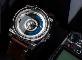 Gadget : ถ้าคุณชอบถ่ายรูป นี่อาจจะเป็นนาฬิกาข้อมือสำหรับคุณก็ได้กับ TACS Automatic Vintage Lens II